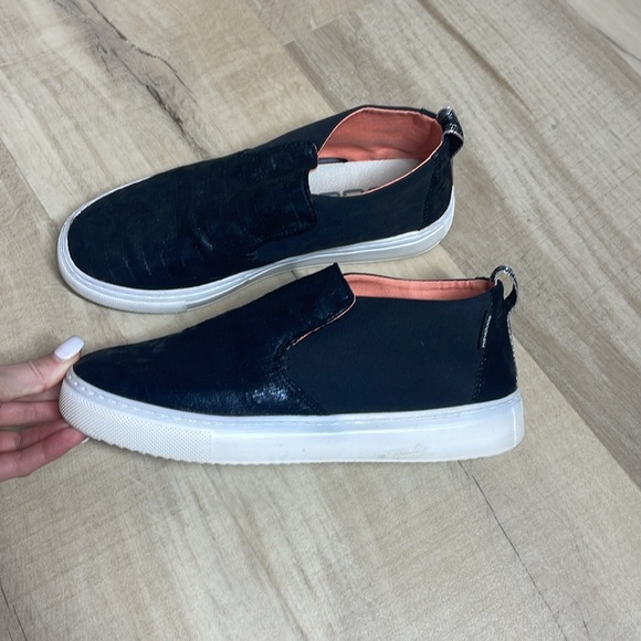 Hey Dude 8 Black Slip-On Sneakers - Picture 4 of 8